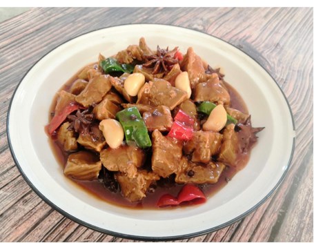 Artificial Local Dishes for Display
