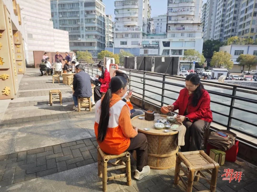 人民日报发表潮籍青年作家陈崇正文章《食茶》