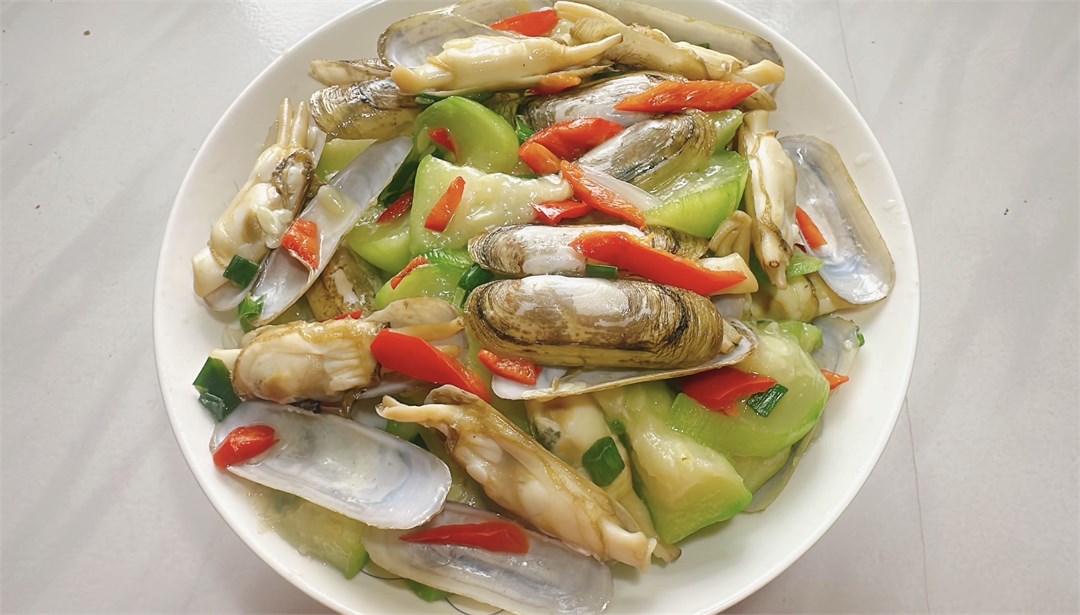 盛夏之味  丝瓜烧蛏子的温柔邂逅